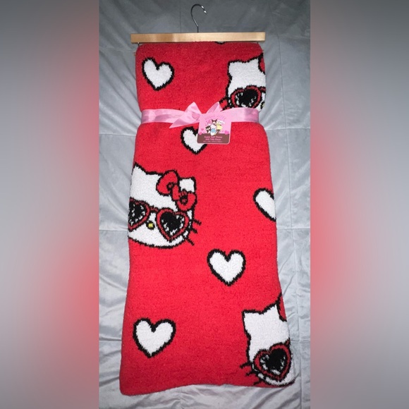 Hello Kitty Valentines Red Super Soft Throw Blanket